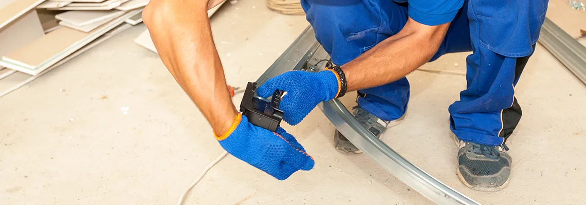 Fix Garage Door Panel in Sturgeon Falls, ON